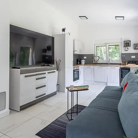 3 Bedroom Pet Friendly In Prázdninový dům *